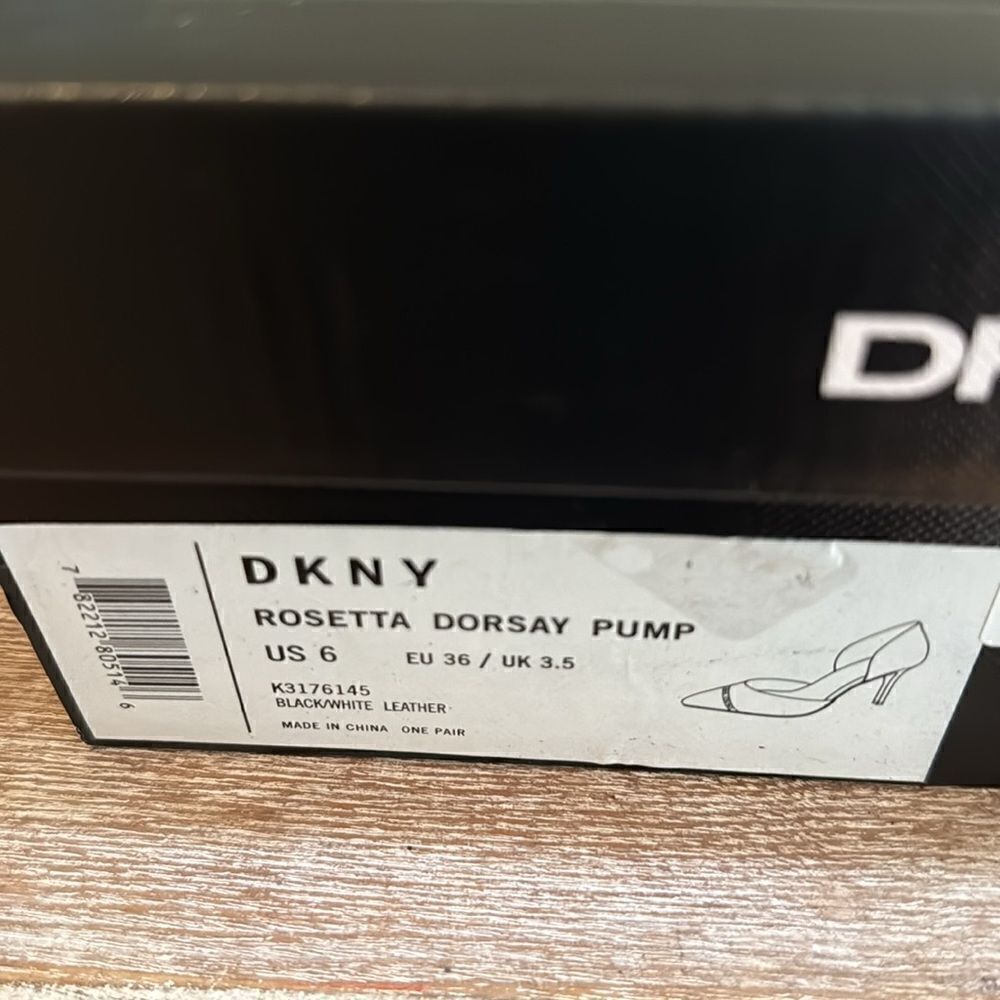 DKNY Rosetta Dorsay Pump- Black- Size 6- NIB - Picture 8 of 8